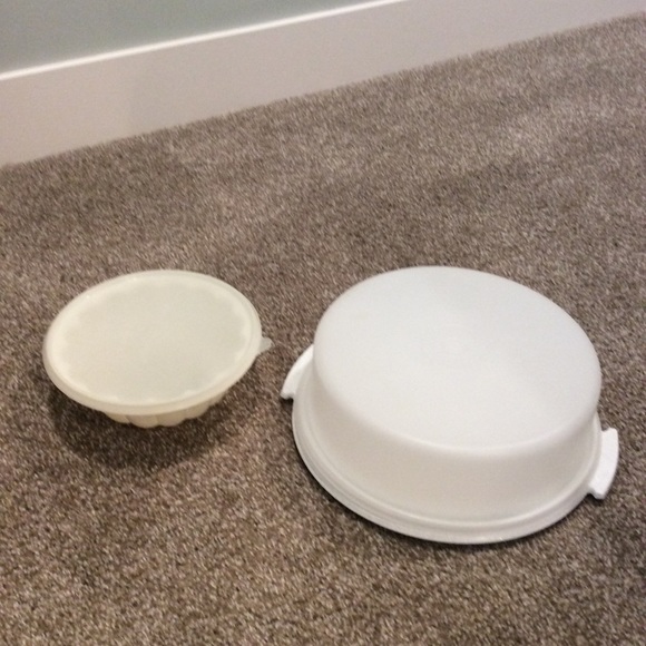 Tupperware Lot - Jello Mold - Cake Container